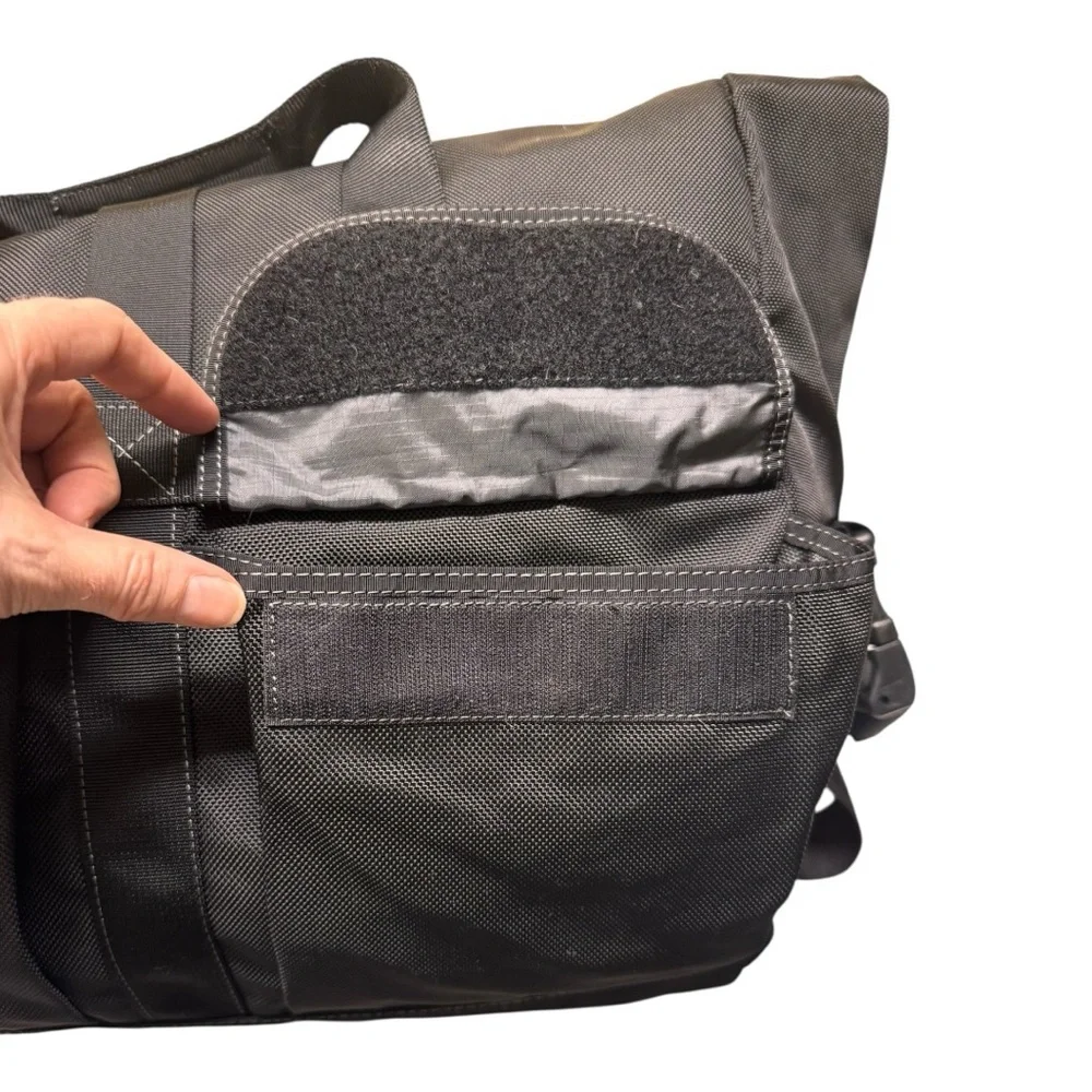 Timbuk2 Hemlock Duffel Roll-top Velcro Messenger Bag, Black, Crossbody